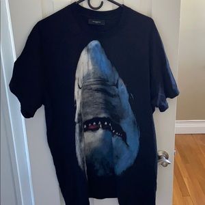 Givenchy shark t-shirt